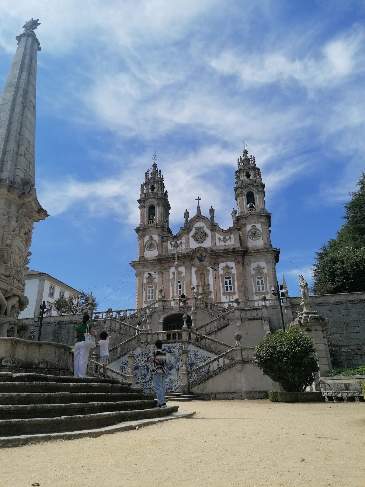 Lamego: Cidade da Origem de Portugal e Santuário dos Remédios