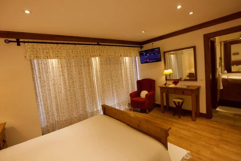 Double Room with Mountain View