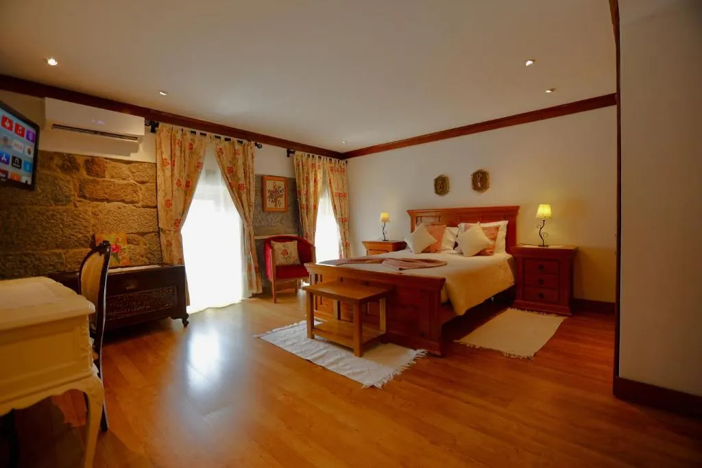 Queen Room with Pool View
